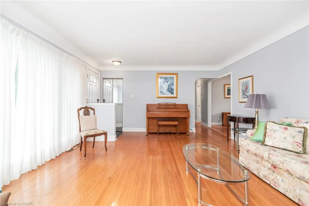 13 Meadowvale Avenue