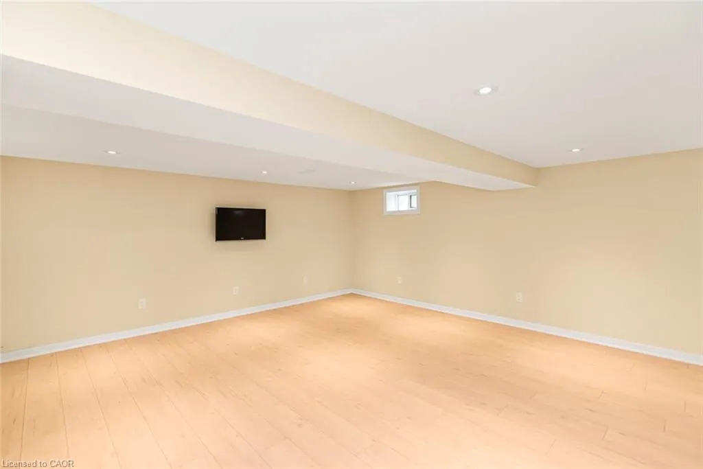 13 Meadowvale Avenue