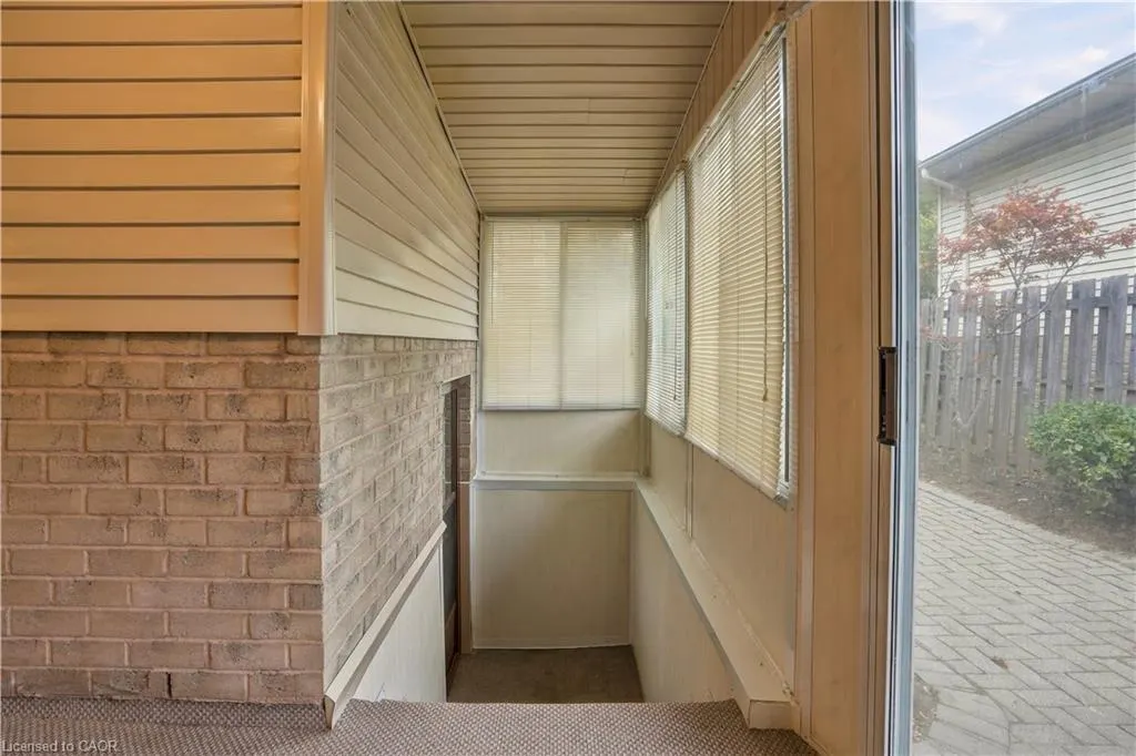 84 Larchwood Circle