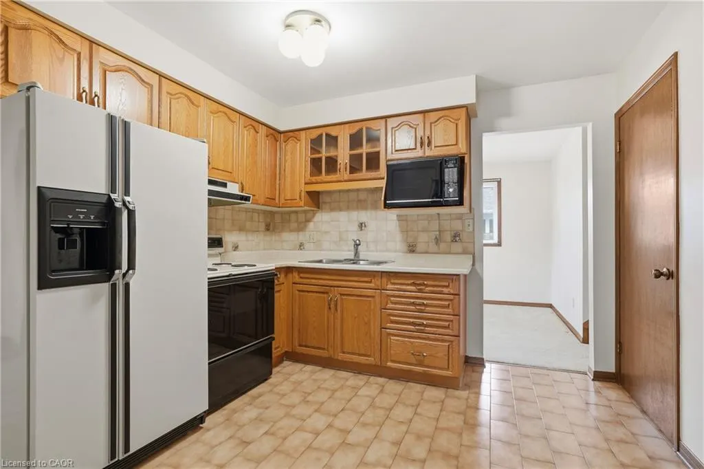 84 Larchwood Circle