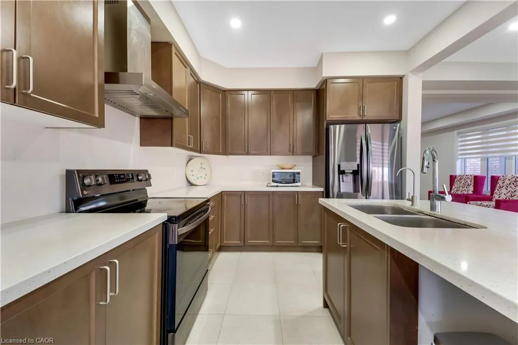 106 Haldimand Street