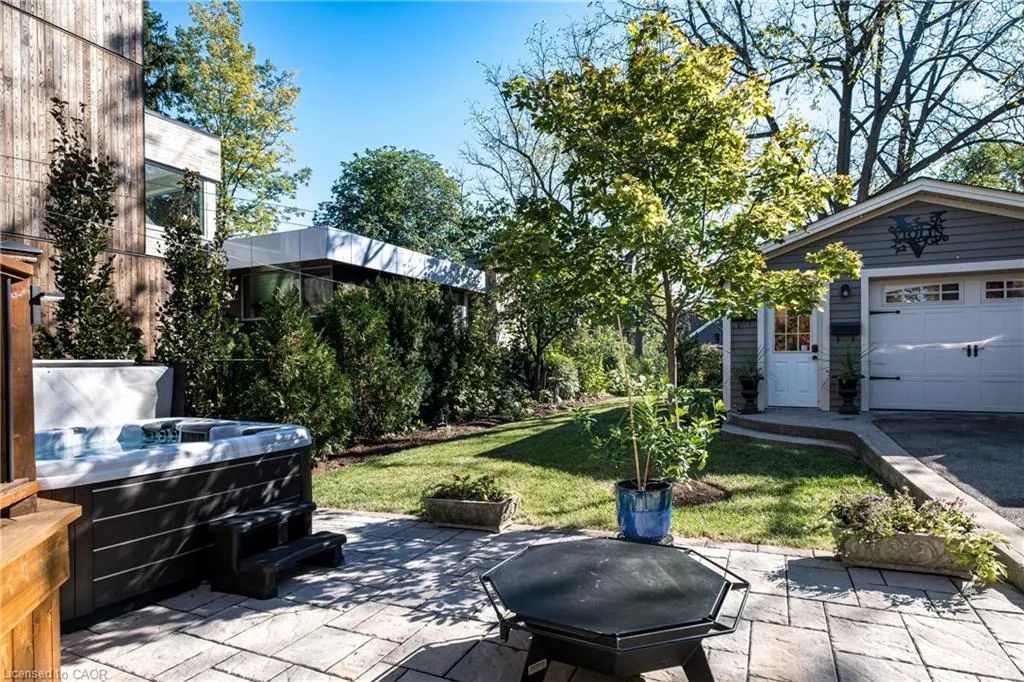 91 Mountain Avenue