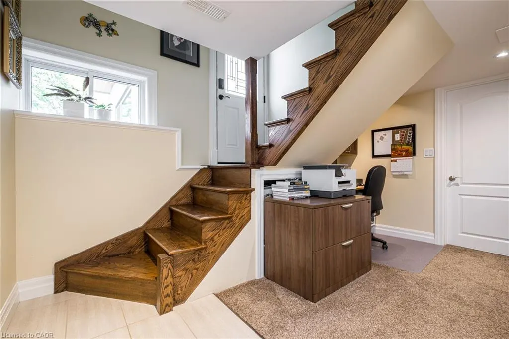 91 Mountain Avenue