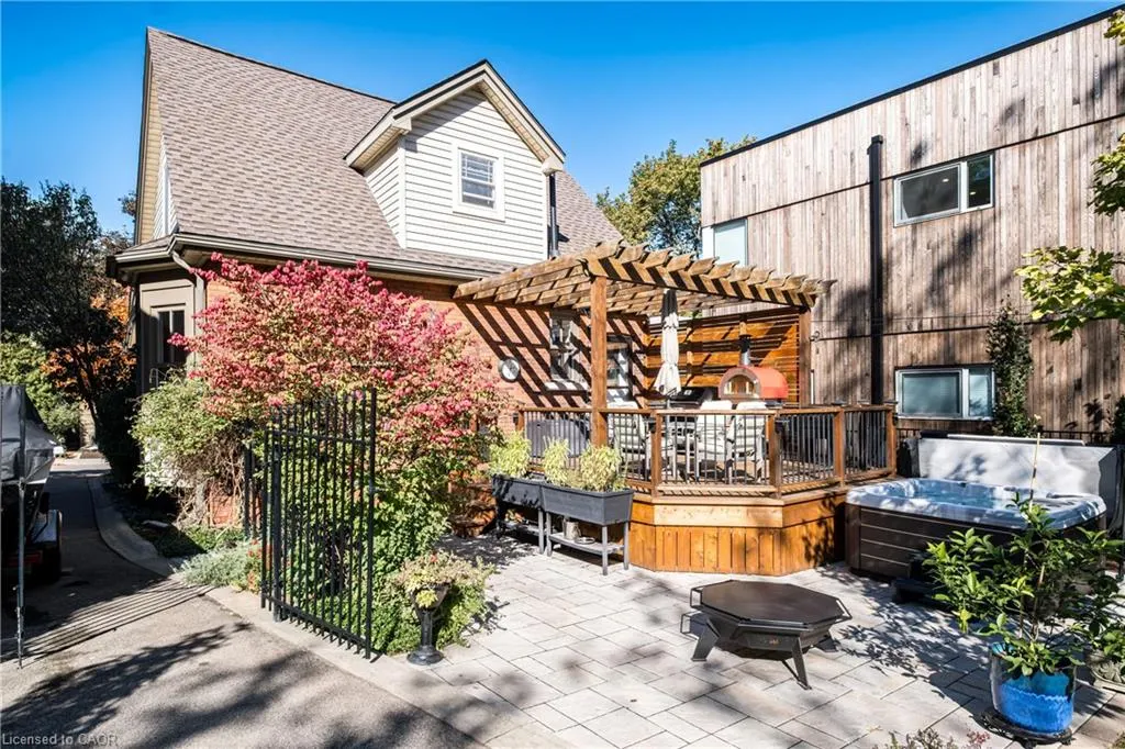 91 Mountain Avenue