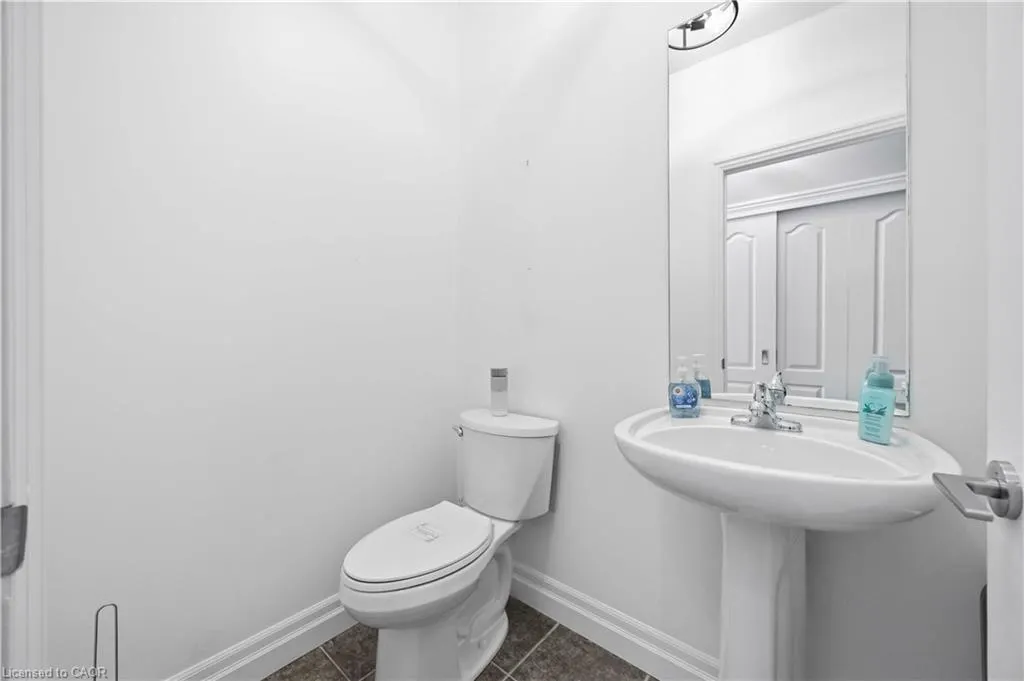 44 Bond Street W #306