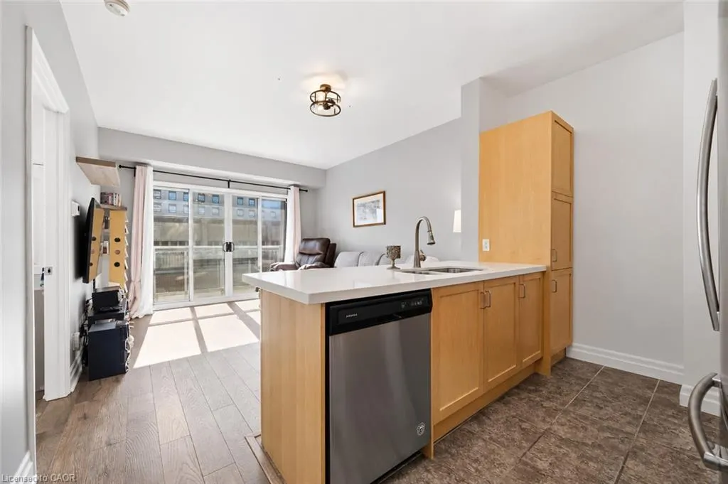 44 Bond Street W #306