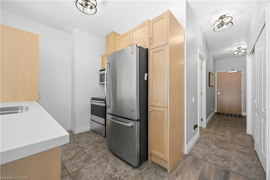 44 Bond Street W #306