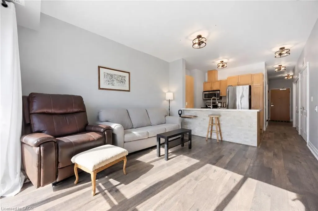 44 Bond Street W #306