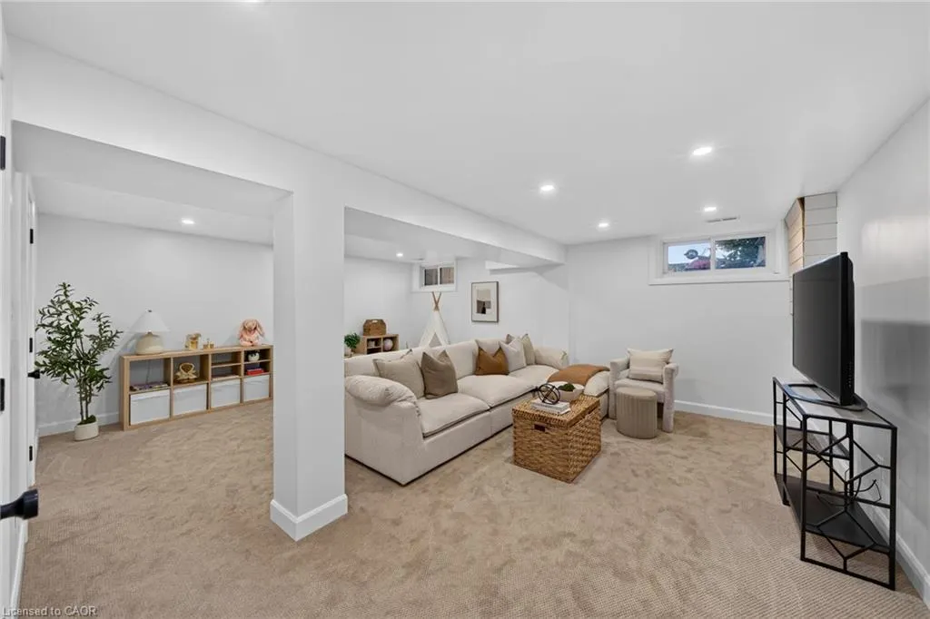 2604 Constable Road