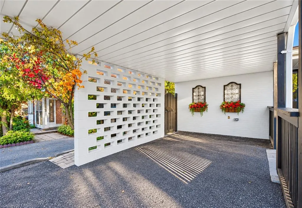 2604 Constable Road