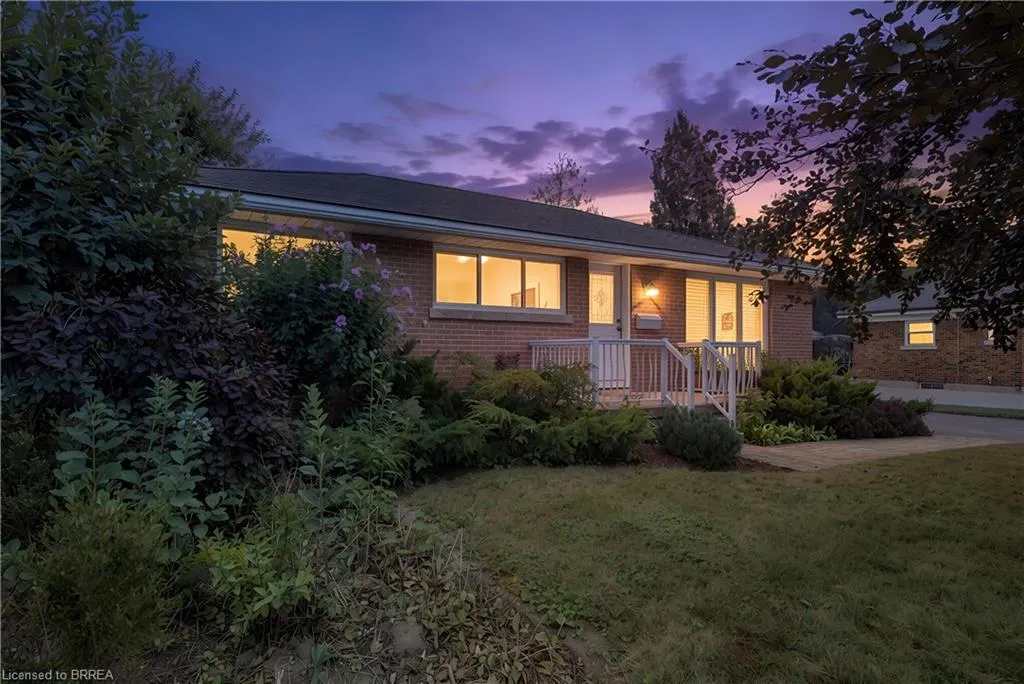 25 Wayne Drive