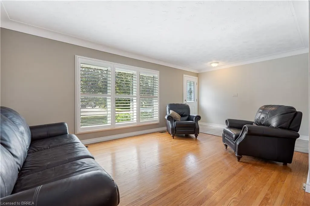 25 Wayne Drive