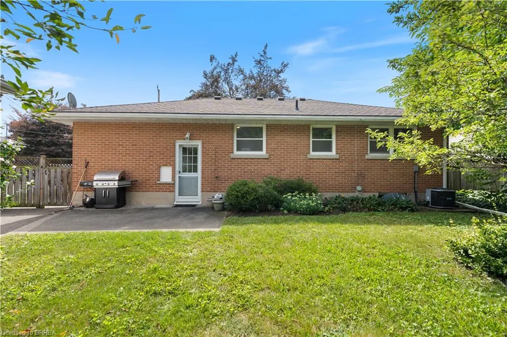 25 Wayne Drive