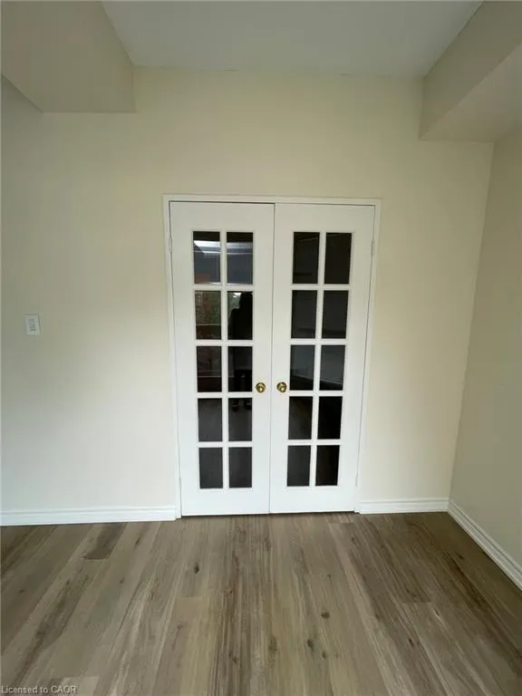 2511 Lakeshore Road W #216