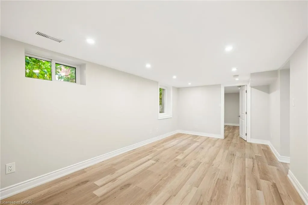 91 Jackson Avenue