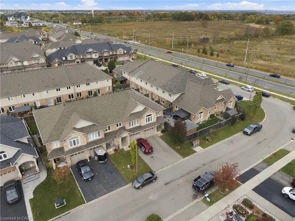 82 Charleswood Crescent