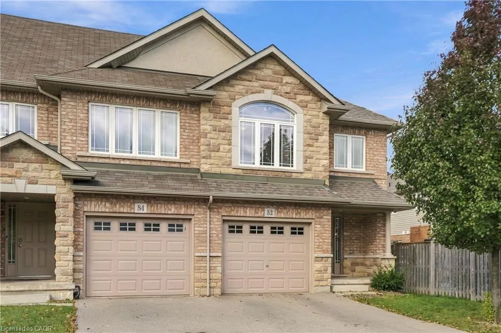 82 Charleswood Crescent