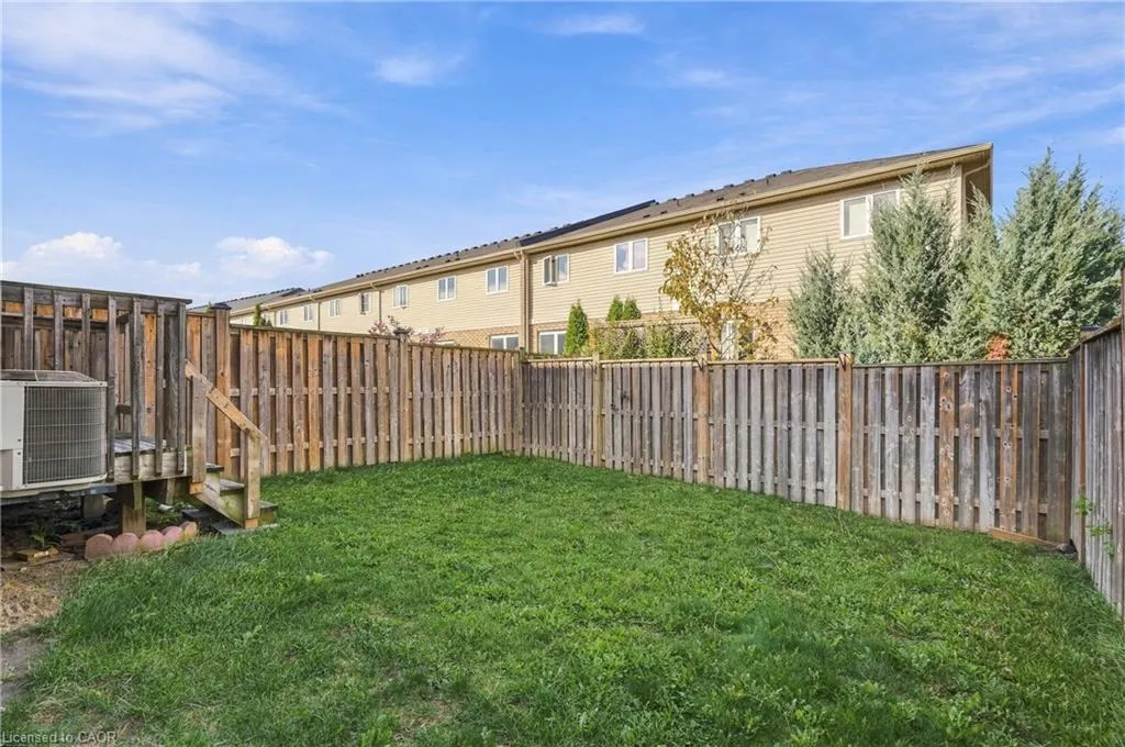 82 Charleswood Crescent