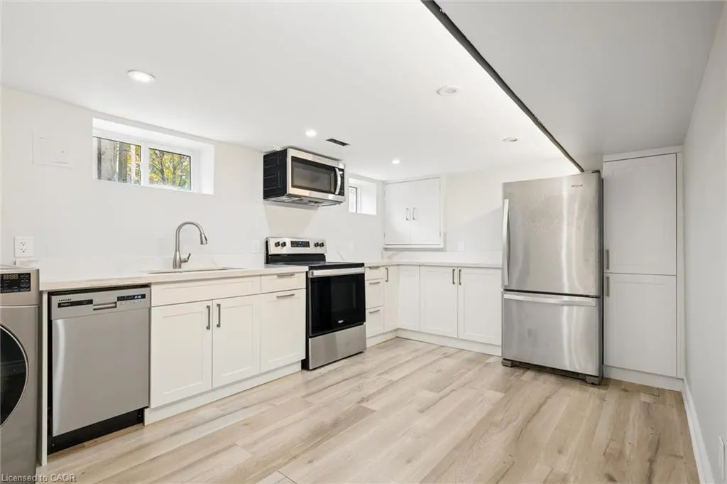 91 Jackson Avenue