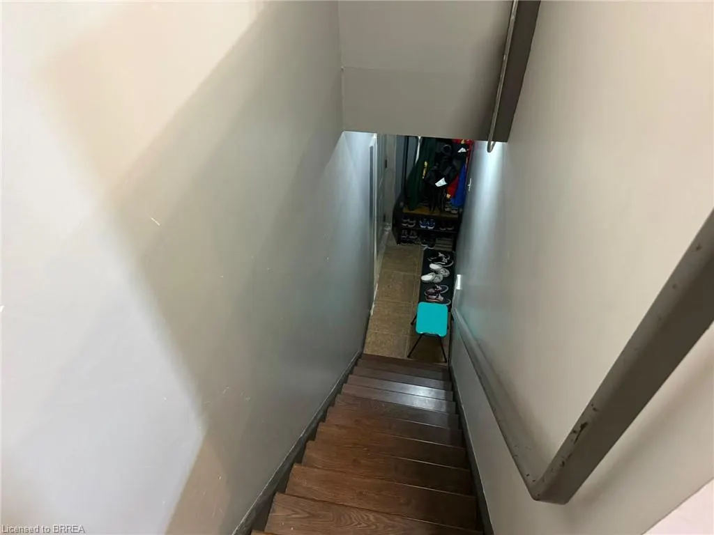 12 Bridgeport Road E #18