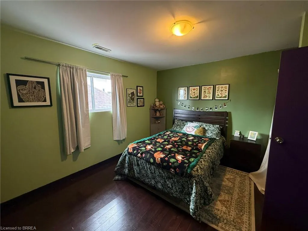 12 Bridgeport Road E #18
