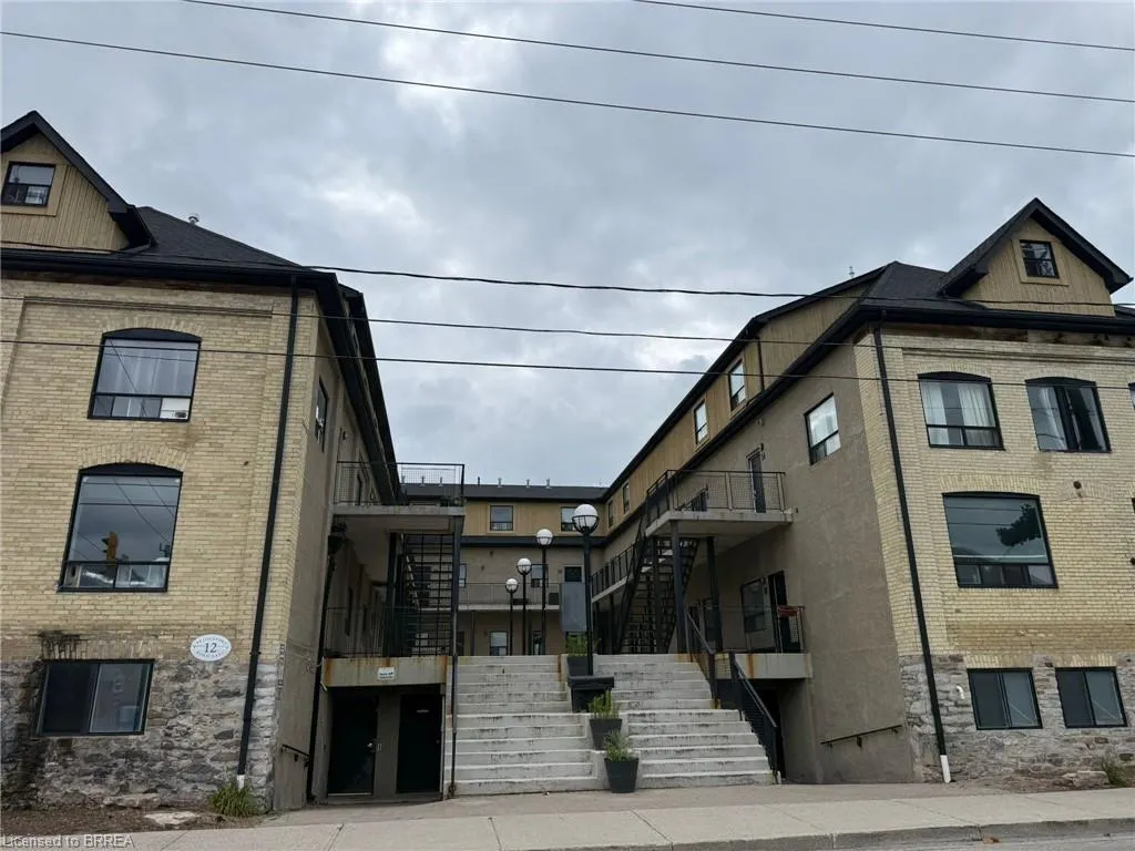 12 Bridgeport Road E #18