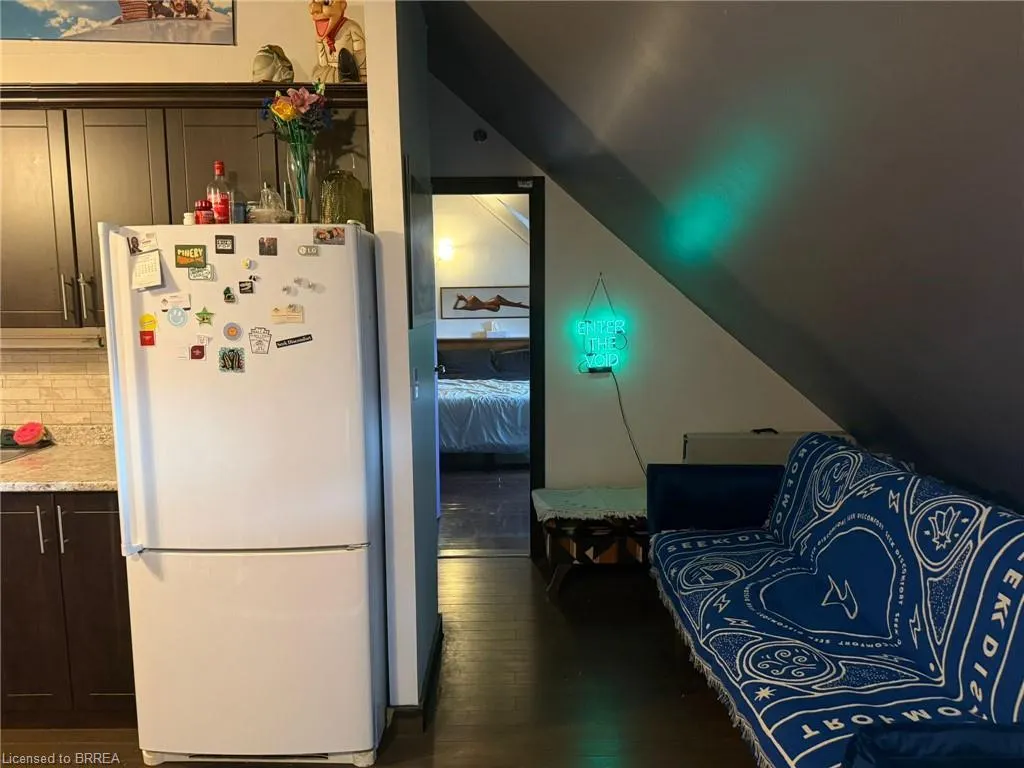 12 Bridgeport Road E #18