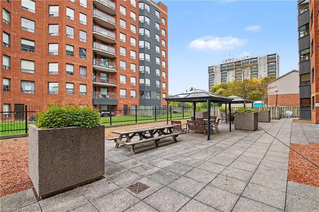 20 Ellen Street E #207