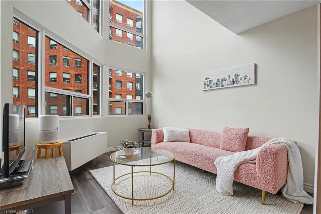 20 Ellen Street E #207