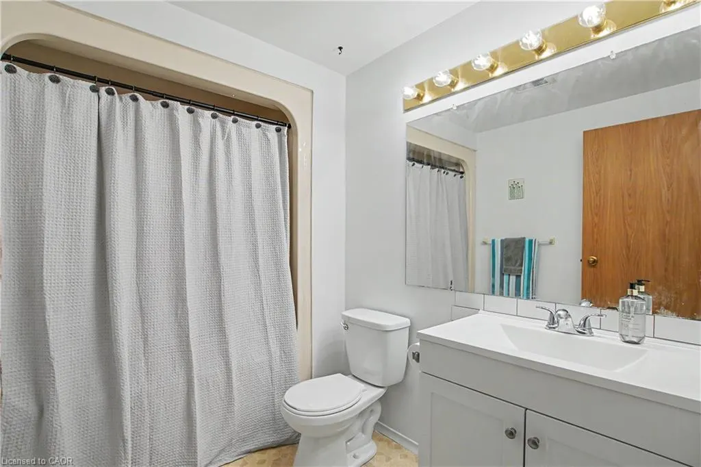 20 Ellen Street E #207