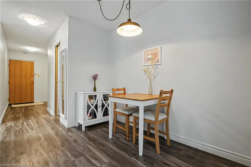 20 Ellen Street E #207