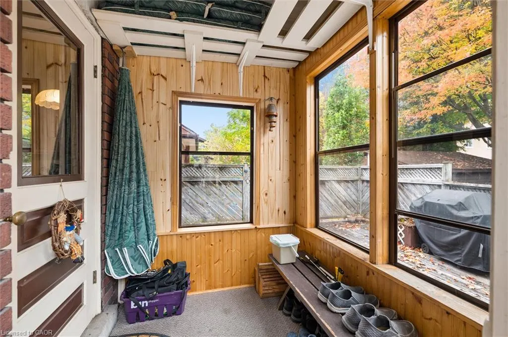 62 Heins Avenue