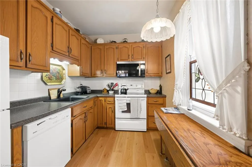 62 Heins Avenue