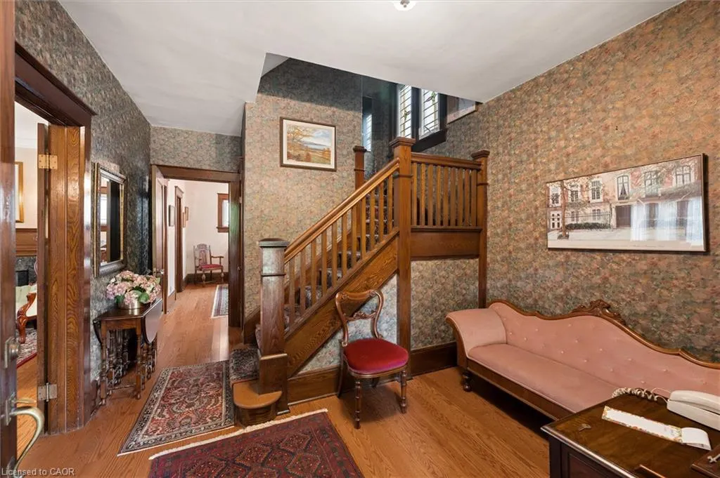 62 Heins Avenue
