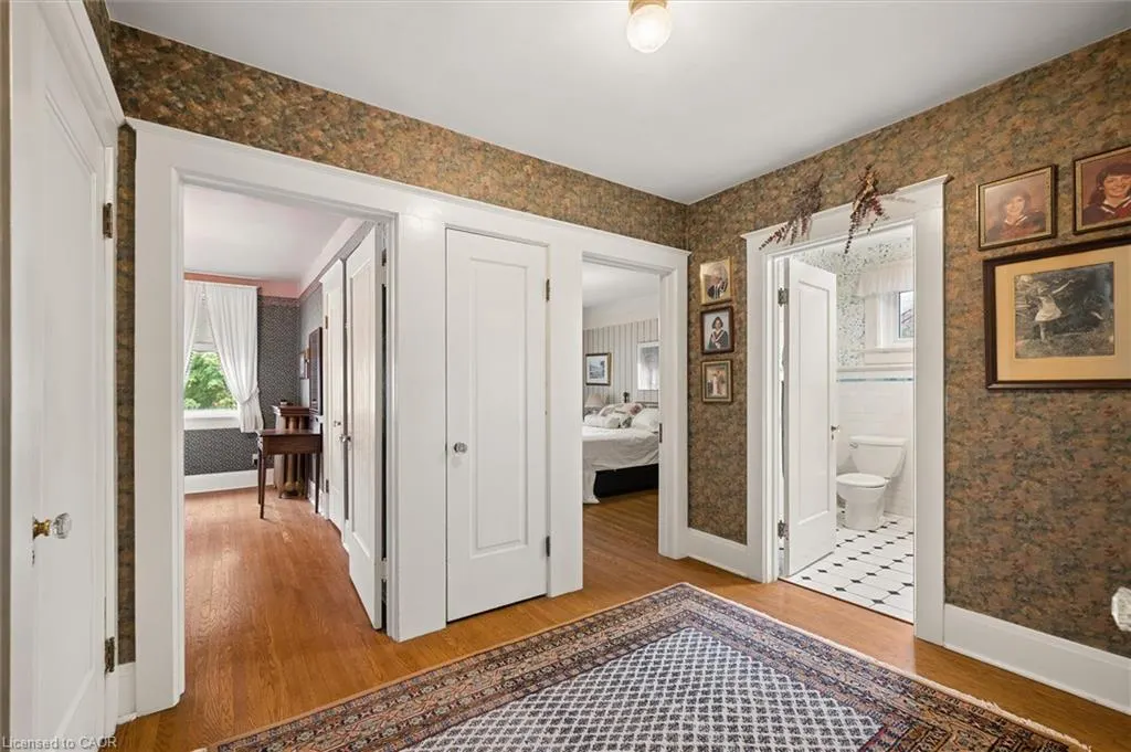 62 Heins Avenue