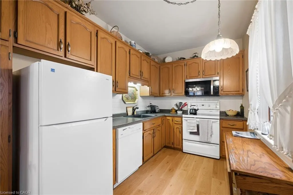 62 Heins Avenue