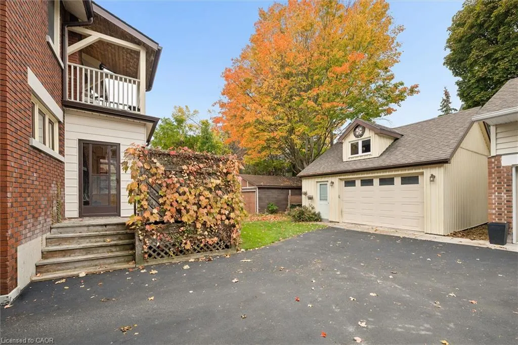 62 Heins Avenue