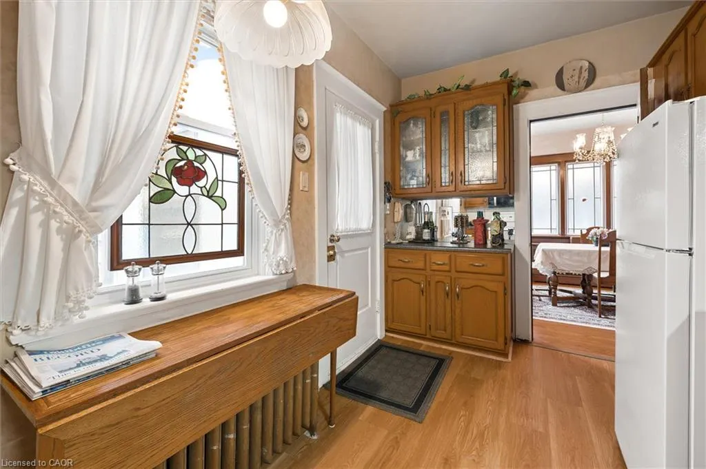 62 Heins Avenue