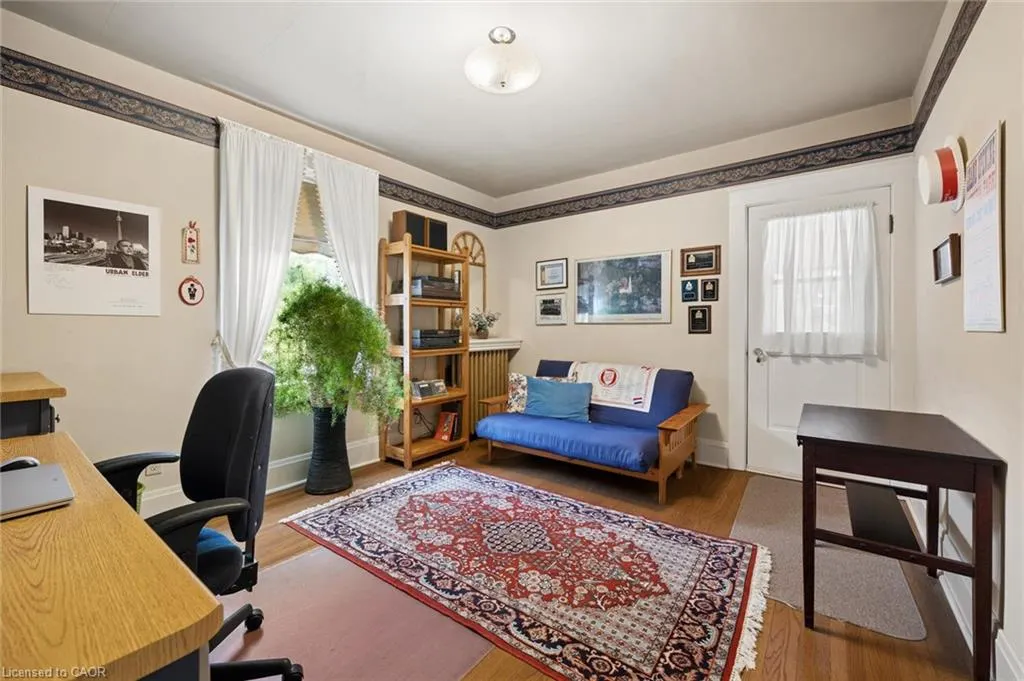 62 Heins Avenue