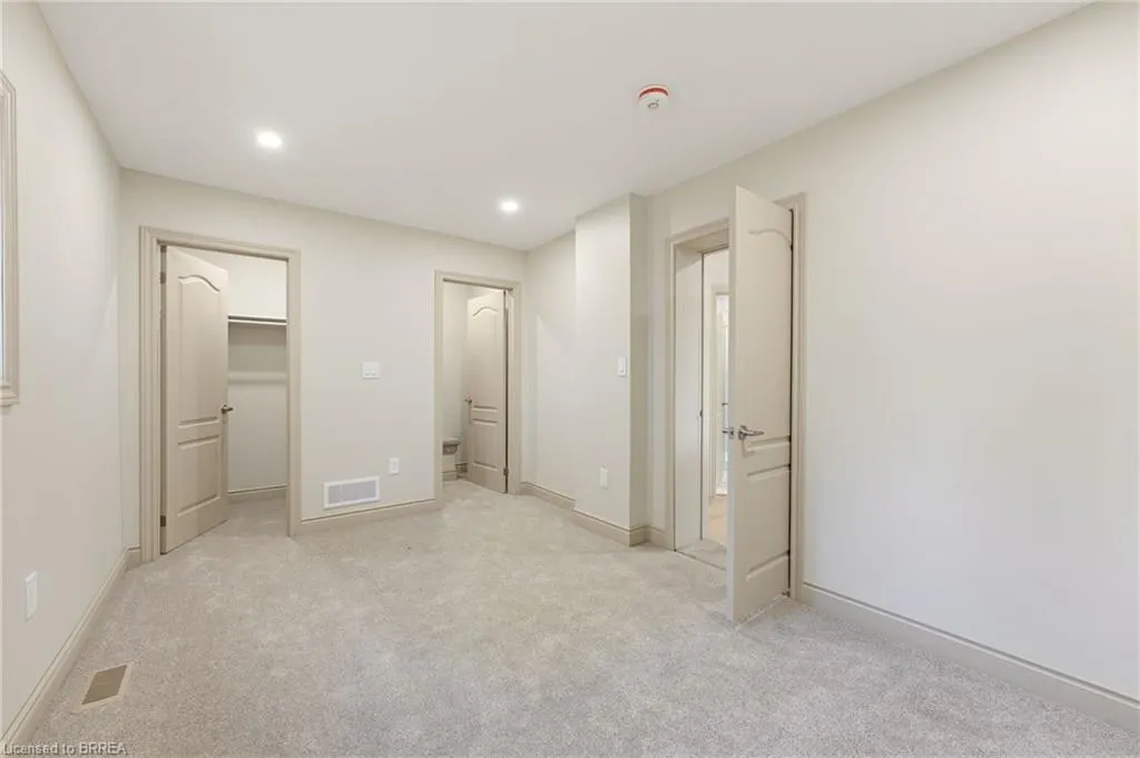 14 Bond Street