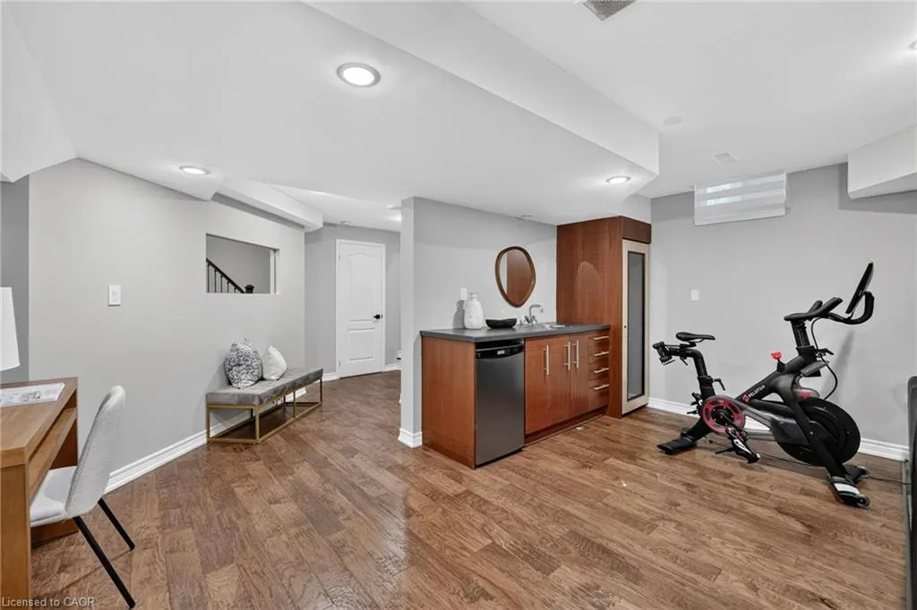 2243 Woodcrest Drive