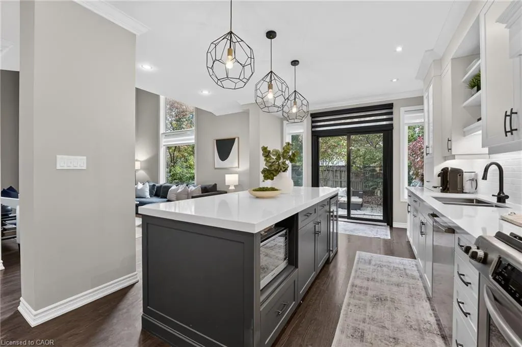 2243 Woodcrest Drive