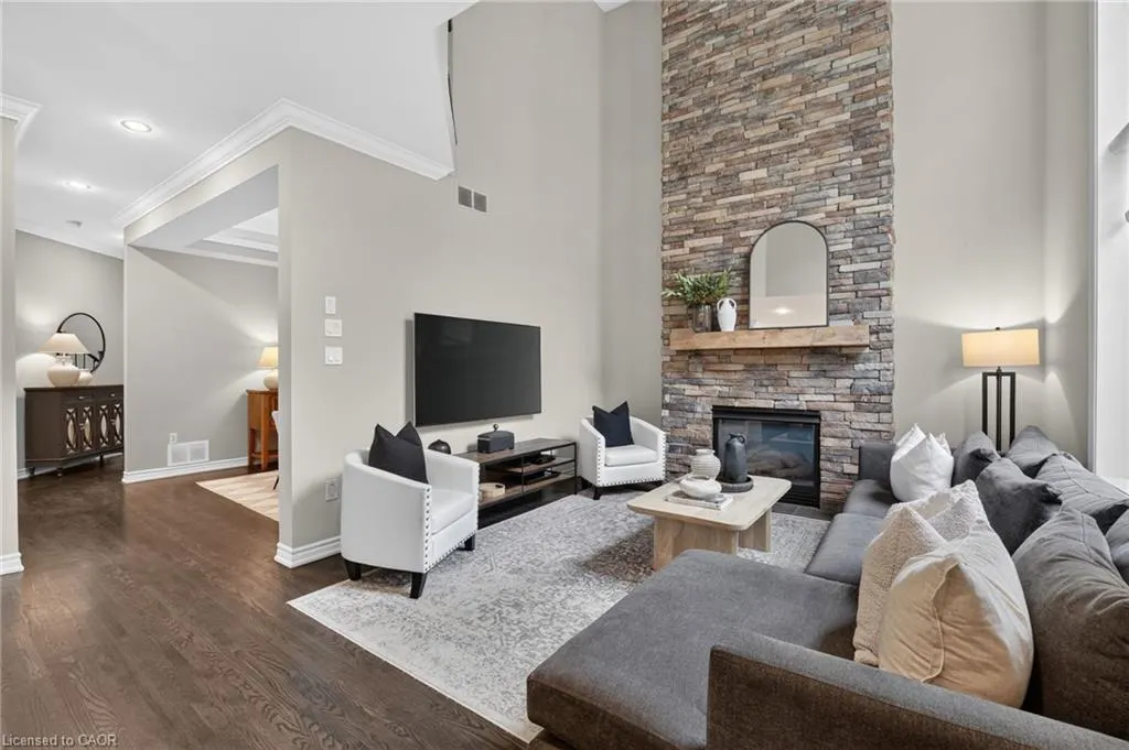 2243 Woodcrest Drive