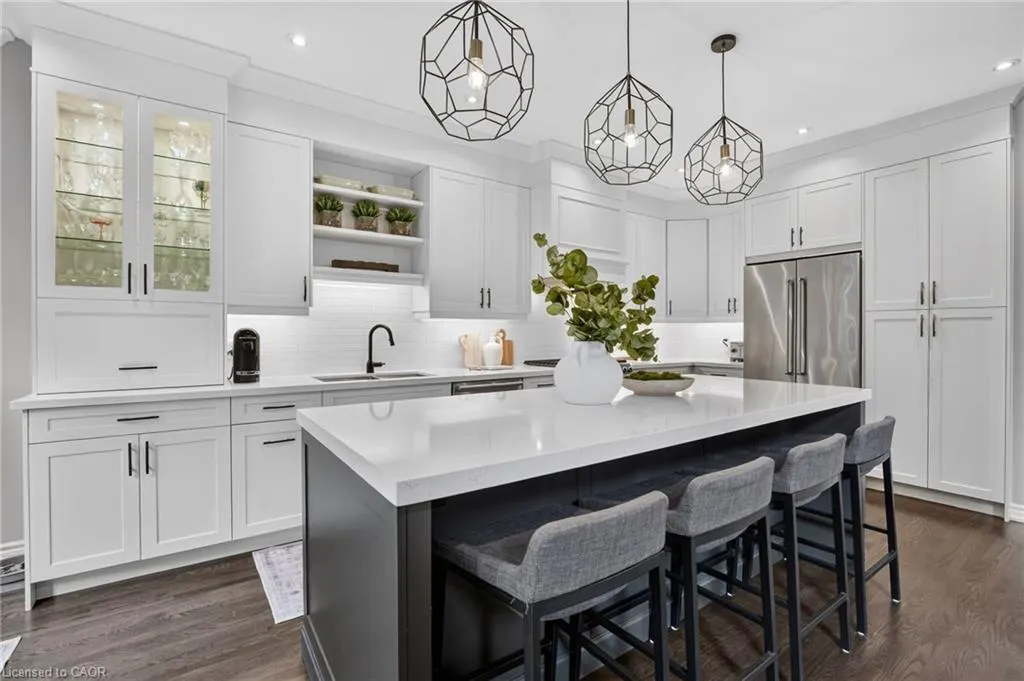 2243 Woodcrest Drive