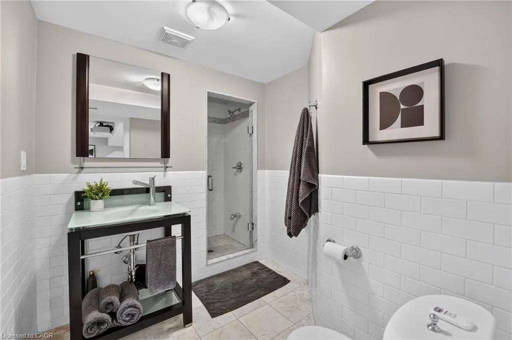 2243 Woodcrest Drive