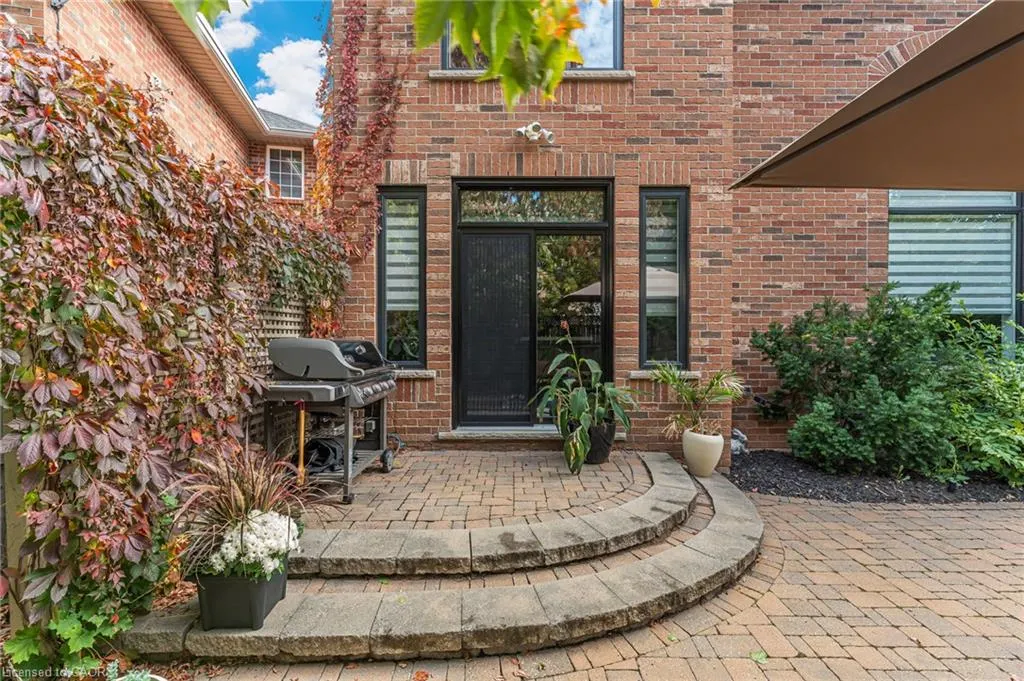 2243 Woodcrest Drive