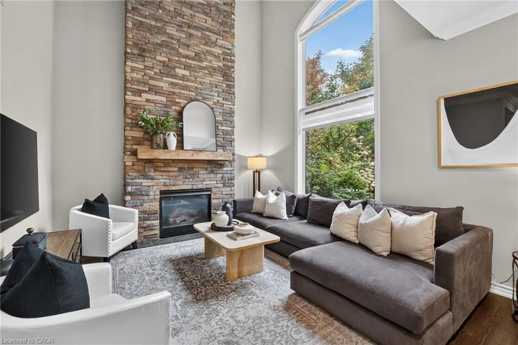 2243 Woodcrest Drive