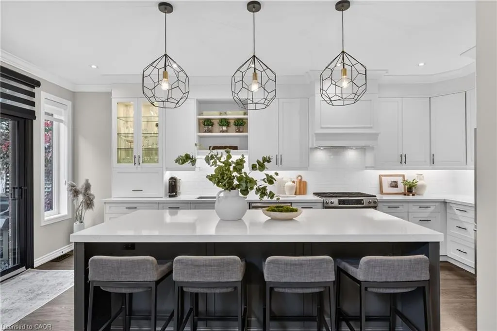 2243 Woodcrest Drive
