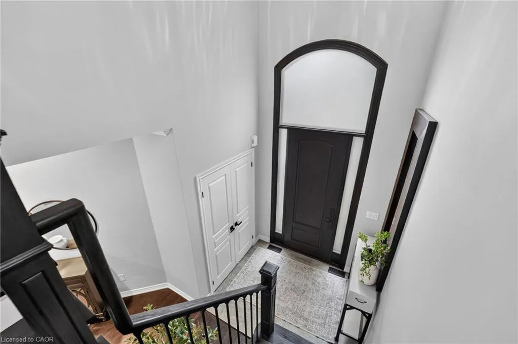 2243 Woodcrest Drive