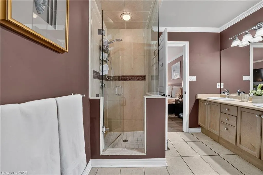 2243 Woodcrest Drive